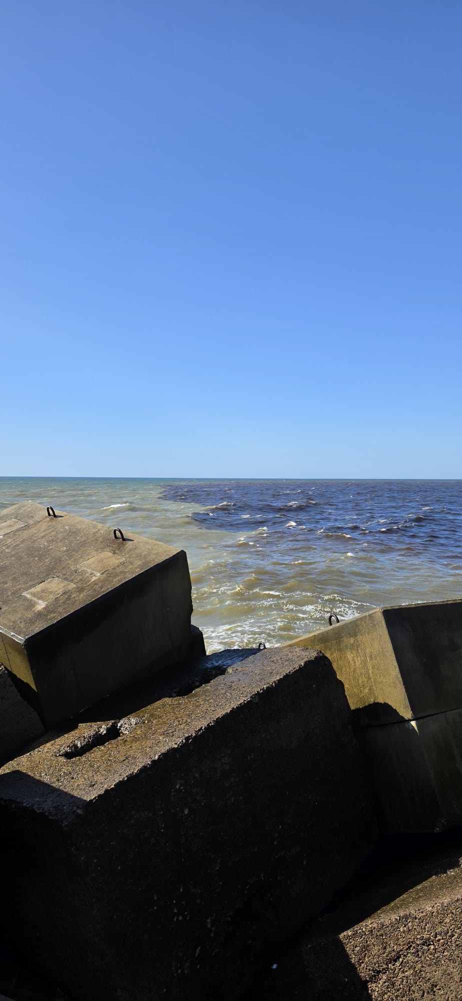Baltijas jūra pie Ventspils Dienvidu mola